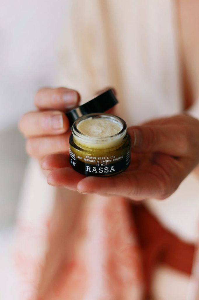 Crema contorno de ojos y labios Heaven Eyes &amp; Lip Contour Red Seaweed &amp; Growth Factors de Rassa Botanicals 15ml